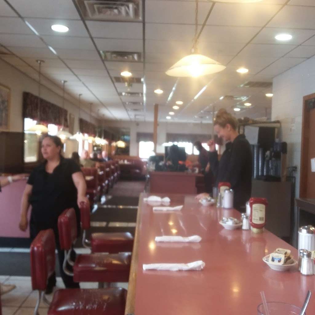 Sunset Family Restaurant | 6560 Perkiomen Ave, Birdsboro, PA 19508, USA | Phone: (610) 582-1574