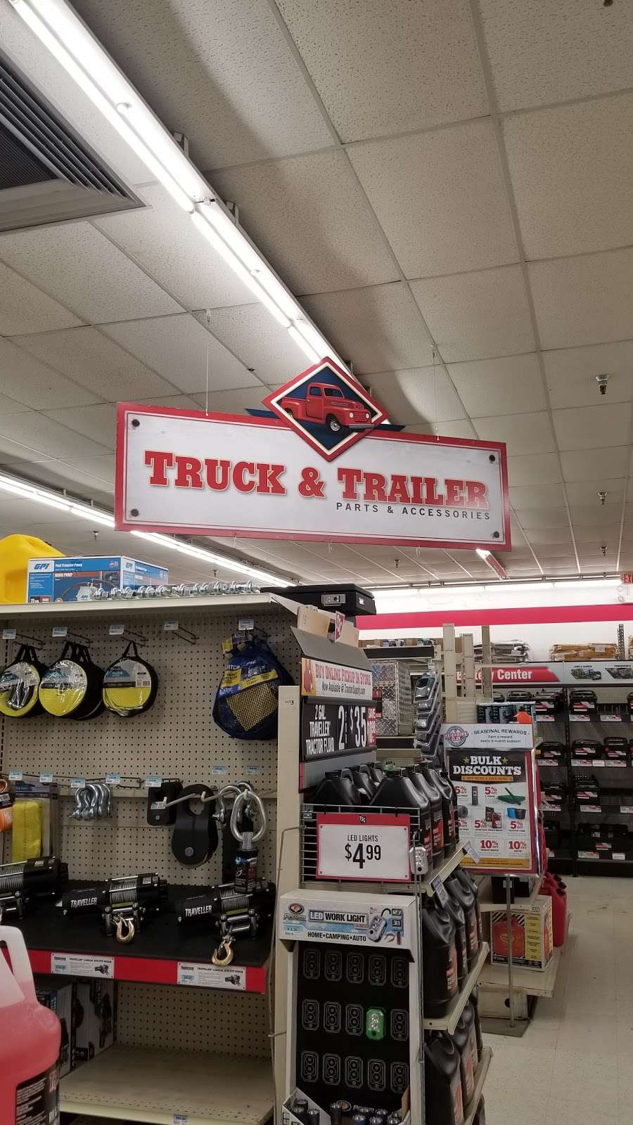 Tractor Supply Co. | 799 State St Ste 40, Pottstown, PA 19464, USA | Phone: (610) 327-4465