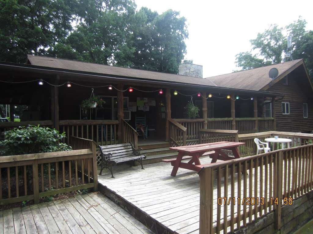 Roamers Retreat Campground | 5005 Lincoln Hwy, Kinzers, PA 17535, USA | Phone: (717) 442-4287