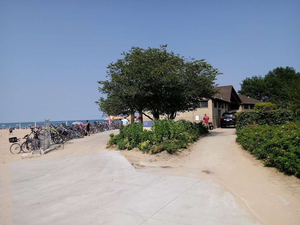 Foster Beach House | Lakefront Trail, Chicago, IL 60660