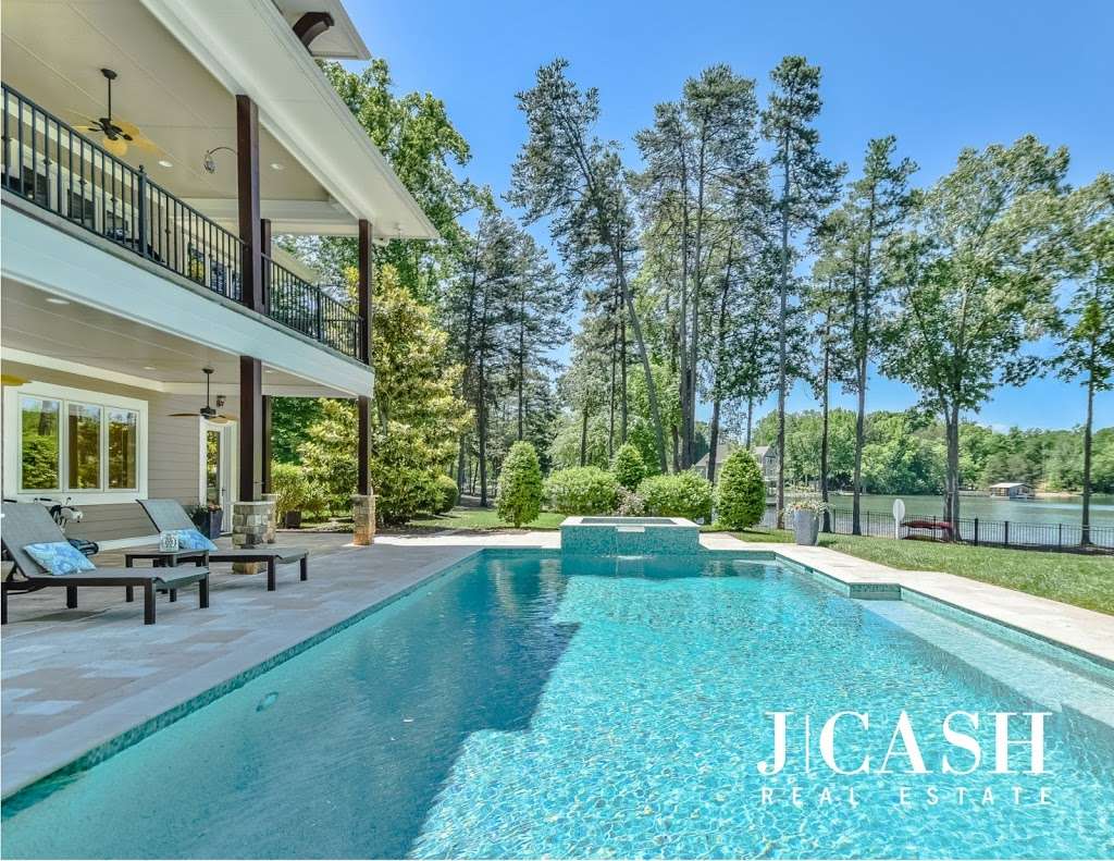 J.Cash Real Estate | The Hatler House on The Point 109, Chuckwood Rd Suite 109, Mooresville, NC 28117, USA | Phone: (704) 778-3358