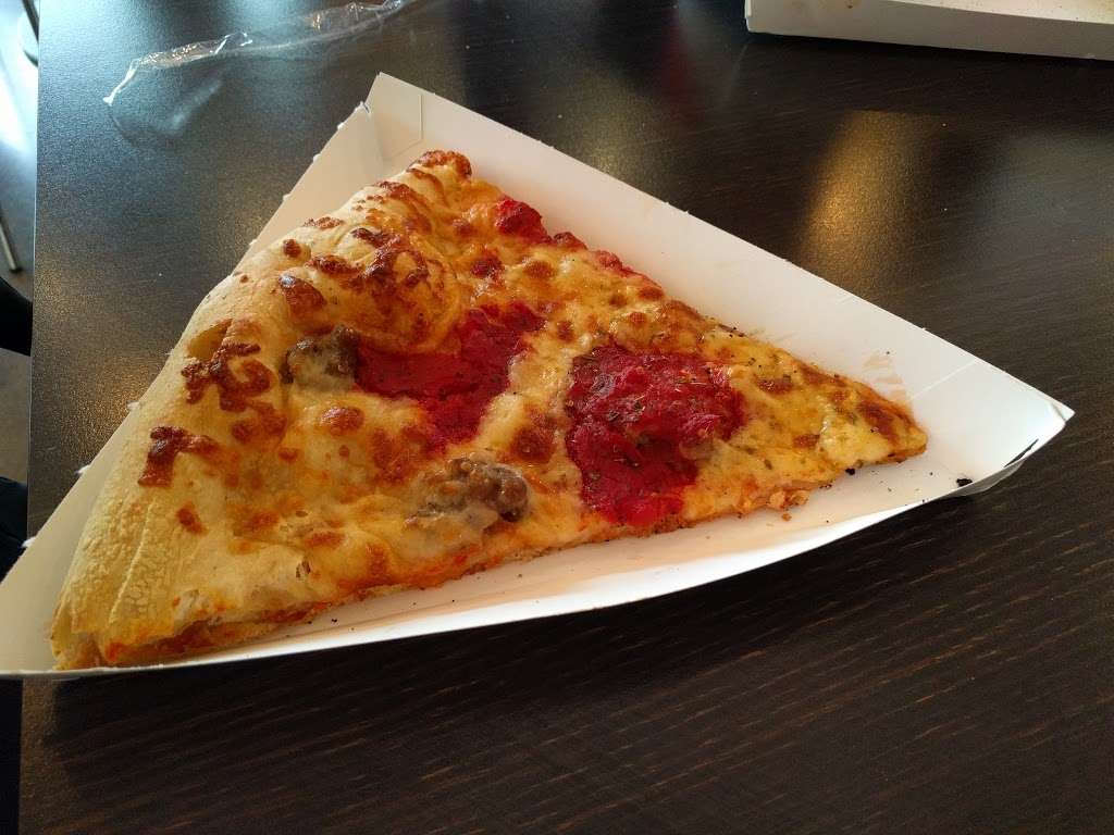 Frankies by the Slice | 600 E Grand Ave, Chicago, IL 60611, USA | Phone: (312) 546-7440