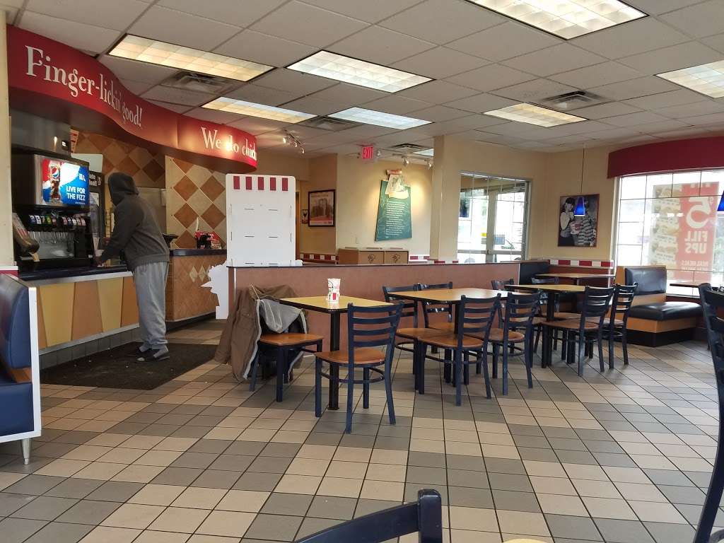 KFC | 2454 S Archibald Ave, Ontario, CA 91761 | Phone: (909) 923-3513