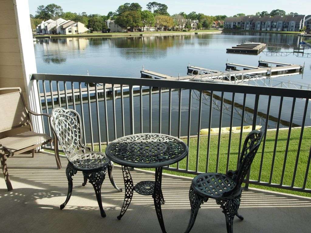 Lake Conroe Rentals | 14001 Walden Rd, Montgomery, TX 77356, USA | Phone: (936) 448-6100