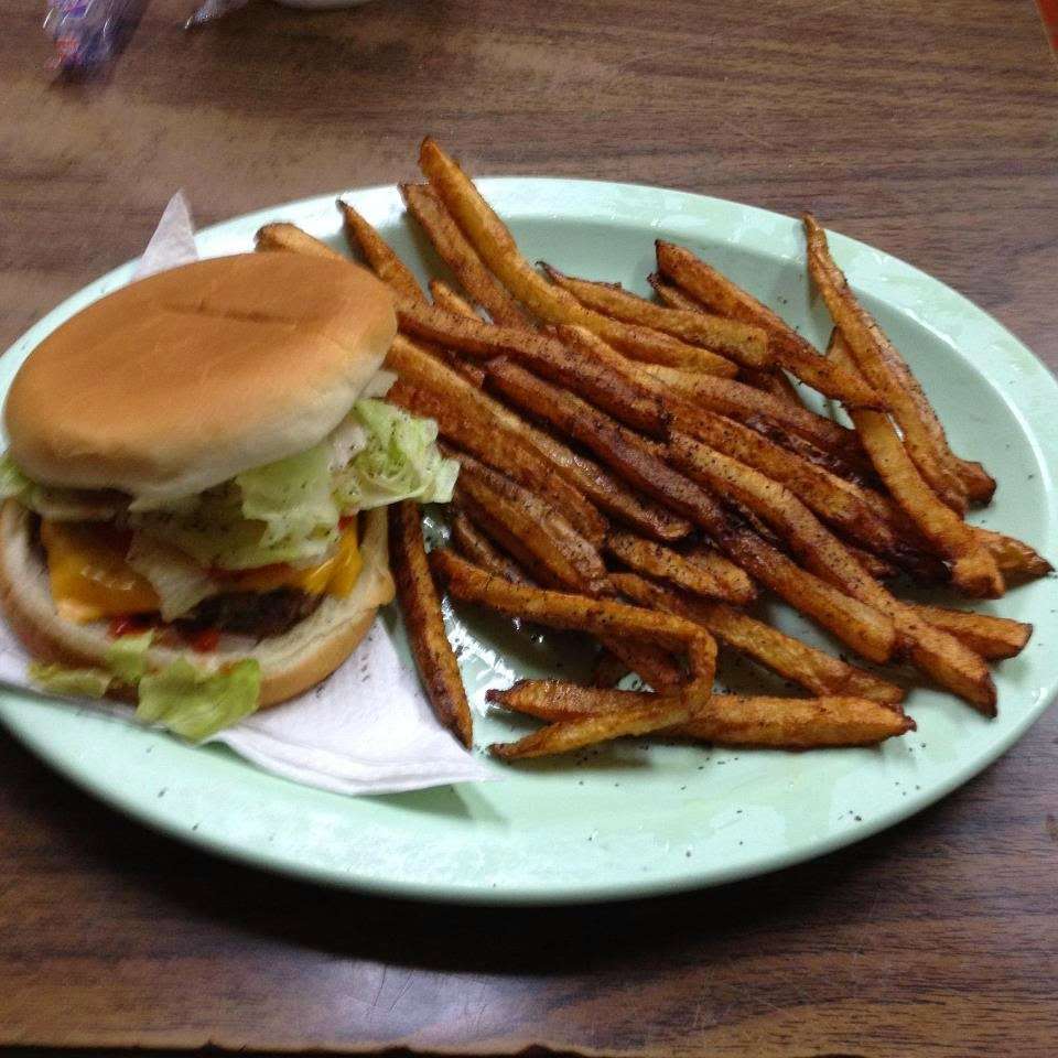 Sambos 903 Drive In | 1445 Flat Creek Rd, Lancaster, SC 29720 | Phone: (803) 285-6113