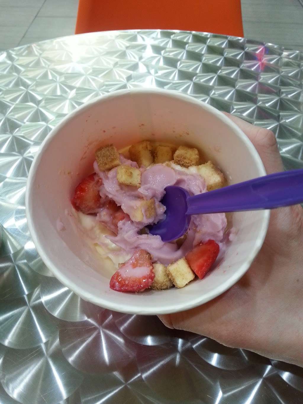 Frootopia Frozen Yogurt | 7222 Foothill Blvd, Tujunga, CA 91042 | Phone: (818) 353-7676