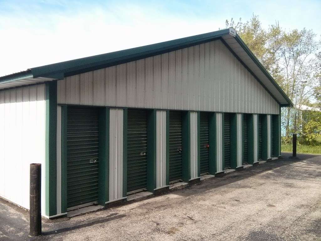 Carter Storage Facility | 180 S Carter St, Genoa City, WI 53128, USA | Phone: (262) 279-5625