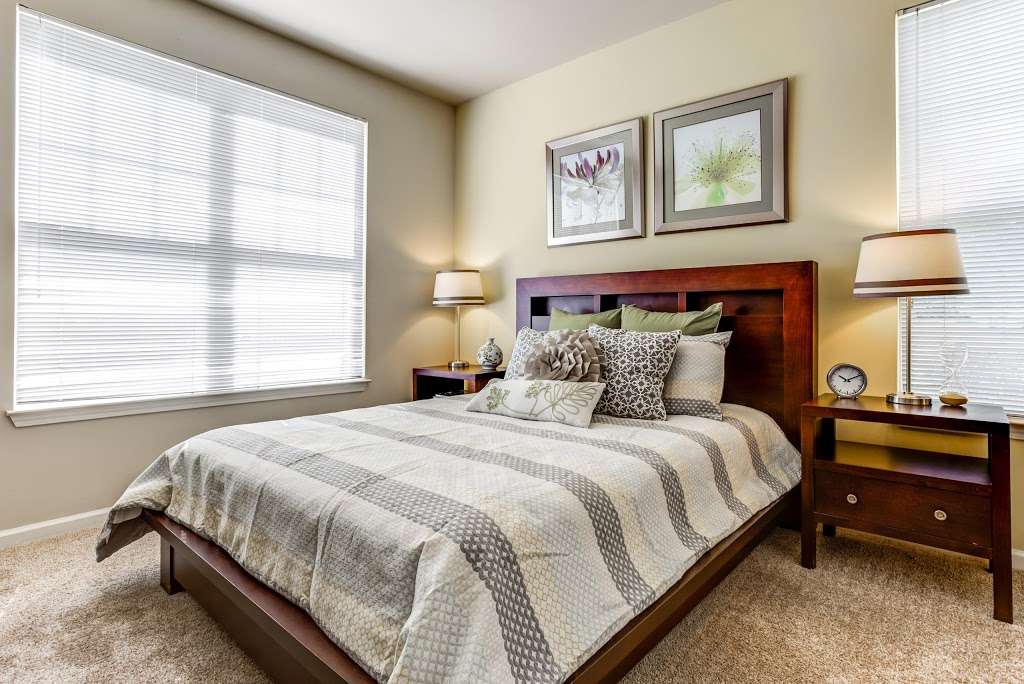 Thornberry Woods Apartment Homes | 7501 Gladstone Dr, Naperville, IL 60565, USA | Phone: (630) 579-6900
