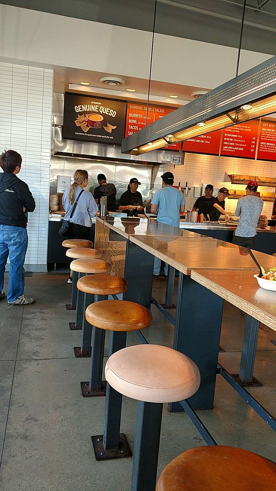 Chipotle Mexican Grill | 1078 N Rohlwing Rd, Addison, IL 60101 | Phone: (630) 282-7220