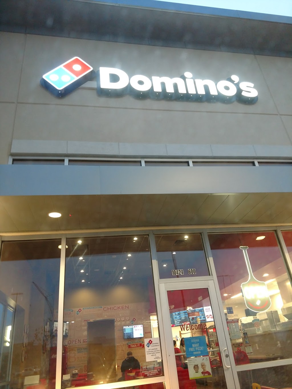 Dominos Pizza | 10424 I-10, Mont Belvieu, TX 77523, USA | Phone: (281) 573-3333