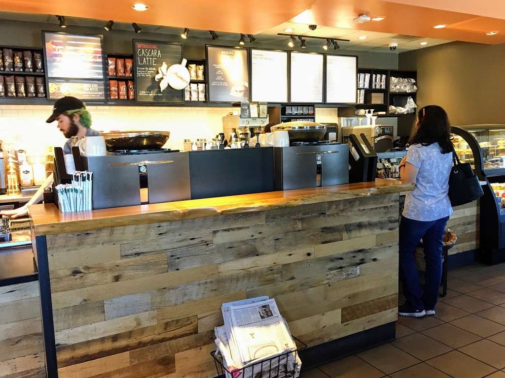 Starbucks | 102 Kempner St, Galveston, TX 77550, USA | Phone: (409) 621-2577