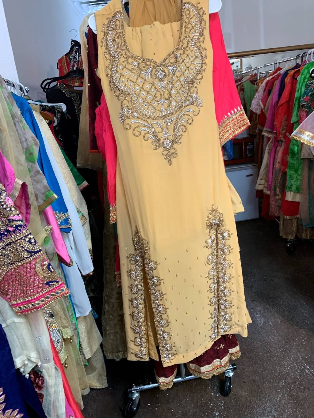 Unique Indian Boutique | 1000 S Torrey Pines Dr, Las Vegas, NV 89107, USA | Phone: (702) 353-1435