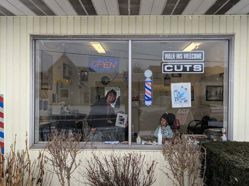Village Barber Shop | 1530 Smith St, North Providence, RI 02911, USA | Phone: (401) 688-6273