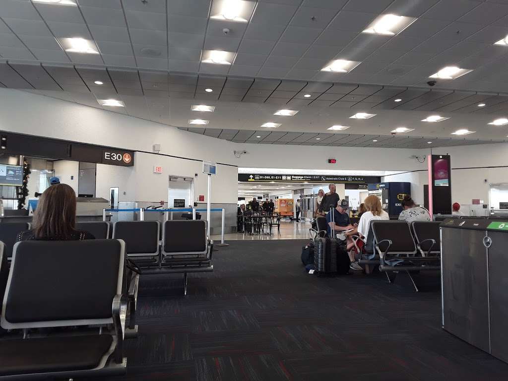 Miami Airport, (MIA) | 2100 NW 42nd Ave, Miami, FL 33126, USA