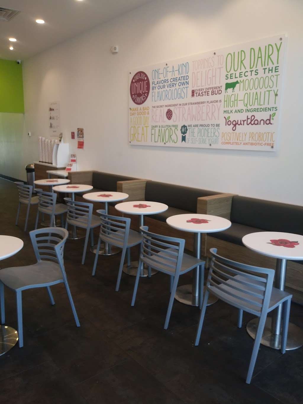 Yogurtland | 7170 Skillman St #120, Dallas, TX 75231, USA | Phone: (972) 803-4601