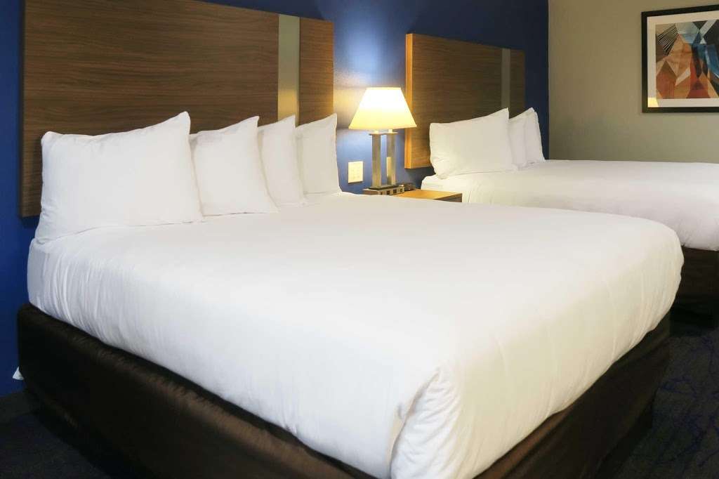 Quality Inn & Suites | 1050 Orange Dr, Vacaville, CA 95687, USA | Phone: (707) 446-8888