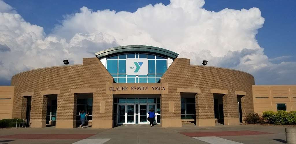 Olathe Family YMCA | 21400 W 153rd St, Olathe, KS 66061, USA | Phone: (913) 393-9622