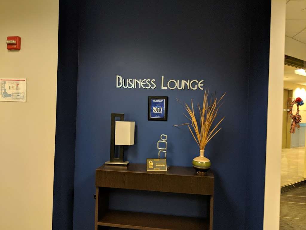 Regus - Illinois, Schaumburg - Woodfield Preserve | 10 N Martingale Rd #400, Schaumburg, IL 60173, USA | Phone: (855) 400-3575