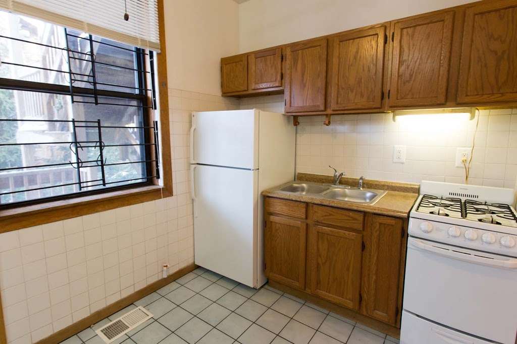 1018 E. 54th Street Apartments | 1018 E 54th St, Chicago, IL 60615, USA | Phone: (773) 825-6651