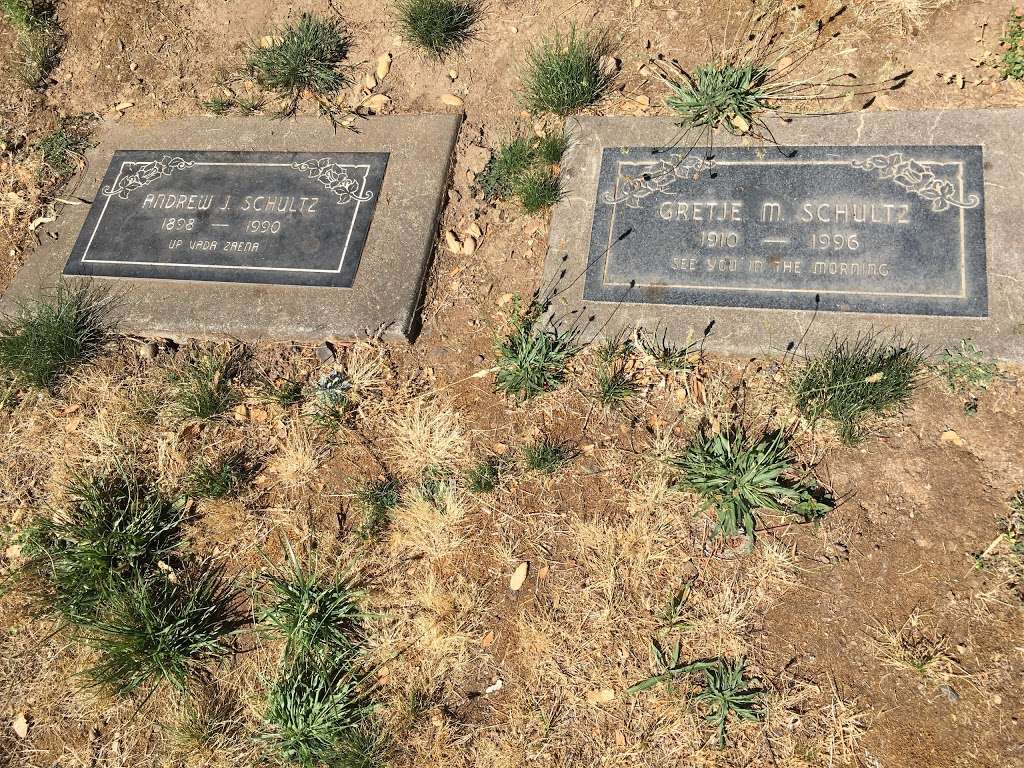 Saint Helena Public Cemetery | 2461 Spring St, St Helena, CA 94574, USA | Phone: (707) 963-3544