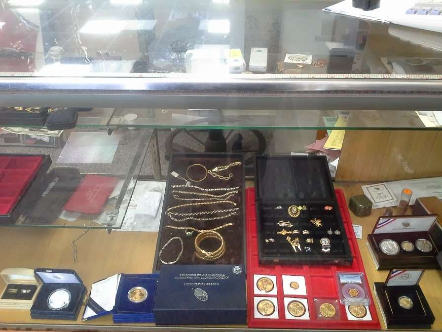 Niles Coin Shop | 7635 N Milwaukee Ave, Niles, IL 60714, USA | Phone: (847) 967-5575