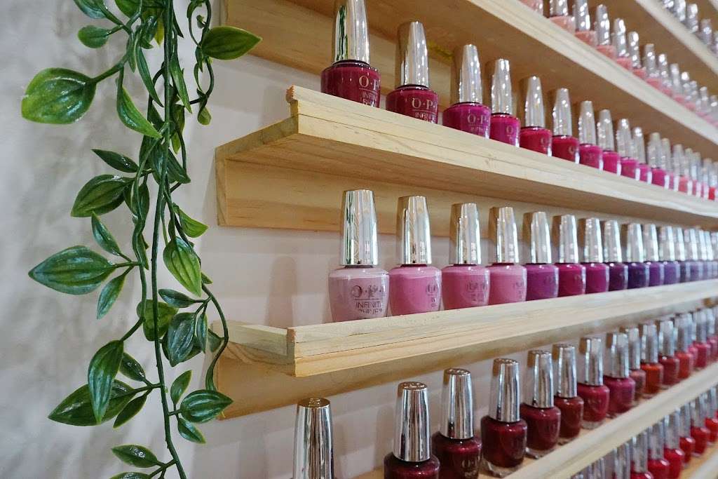 Polished Nail Bar & Spa | 9717 Eagle Creek Center Blvd suite 120, Orlando, FL 32832 | Phone: (407) 674-7644