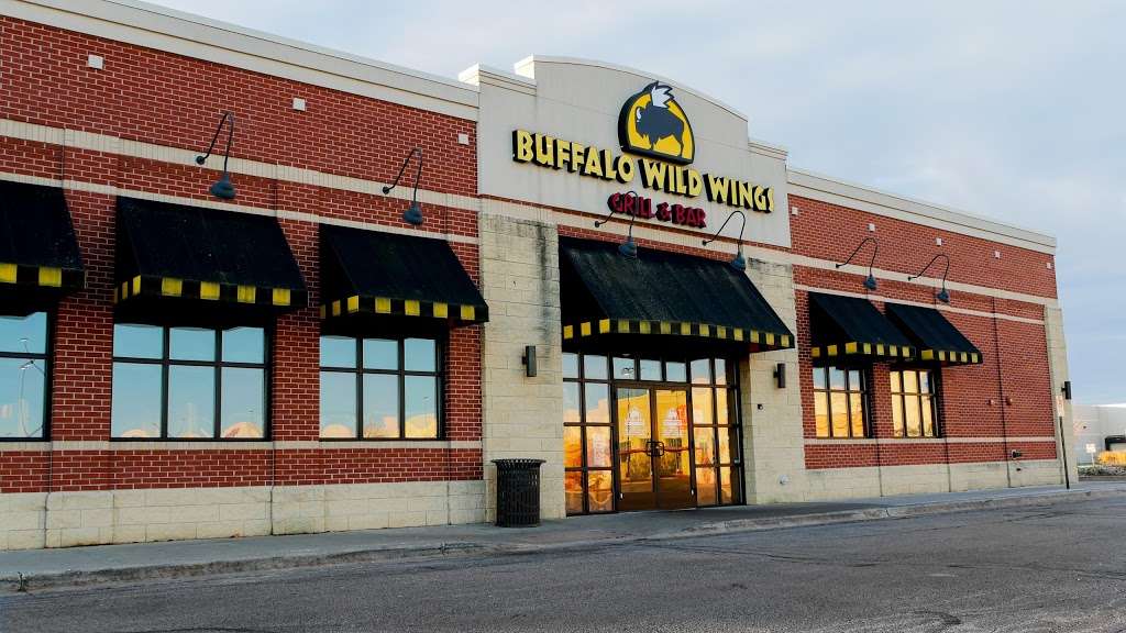 Buffalo Wild Wings | 2540 New, Sutton Rd, Hoffman Estates, IL 60192, USA | Phone: (847) 645-0333