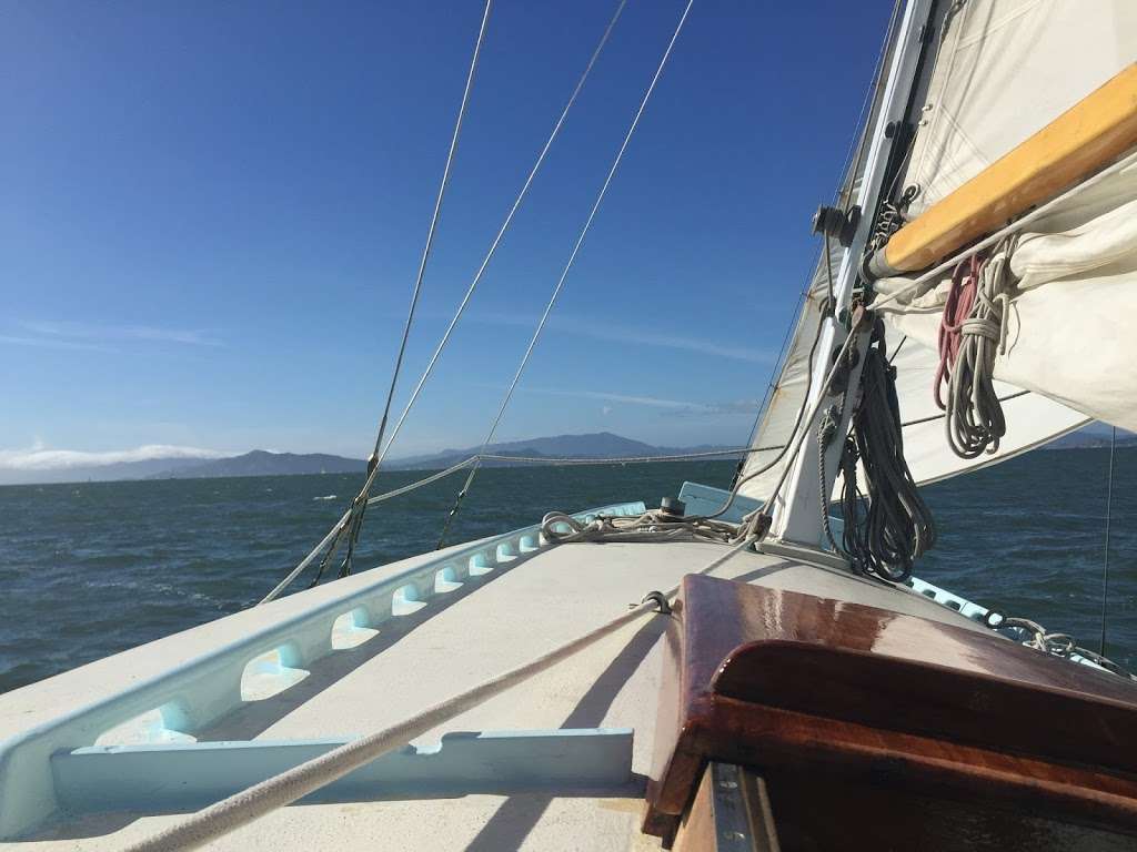 Capt Dan Classic Sails | 121 Spinnaker Way, Berkeley, CA 94720, USA | Phone: (510) 552-8295