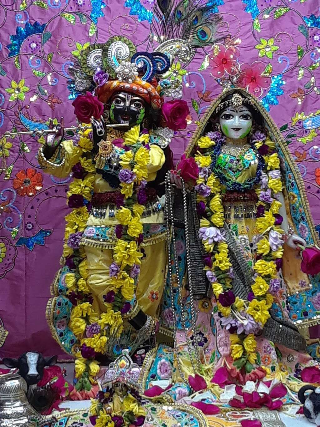 Shri Radha Madhav Temple | 2425 W Ramsey Ave, Milwaukee, WI 53221, USA | Phone: (414) 323-4611