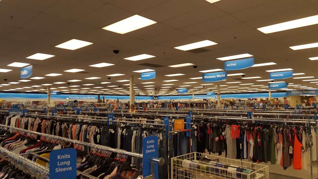 Ross Dress for Less | 1633 Fall River Dr, Loveland, CO 80538, USA | Phone: (970) 461-1048