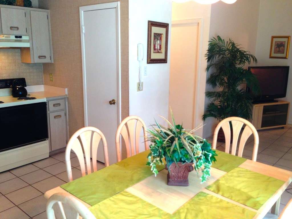 InnHouse Vacation Rentals | 5021 Gateway Ave, Orlando, FL 32821 | Phone: (407) 932-2058