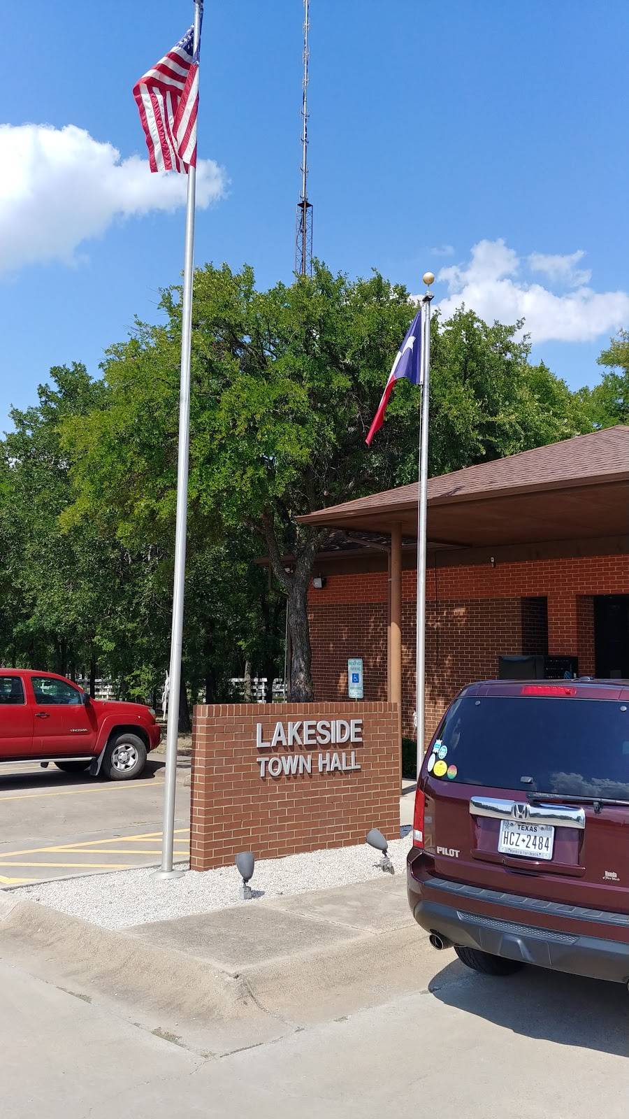 Lakeside Town Hall | 9830 Confederate Park Rd, Lakeside, TX 76108, USA | Phone: (817) 237-1234