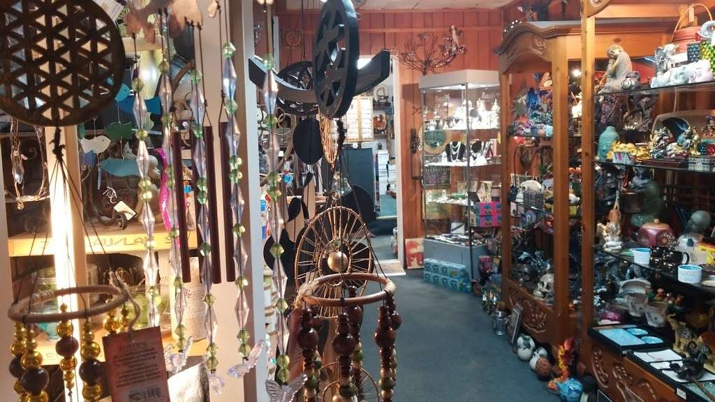 Planet Earth Gallery | 2385 PA-611, Scotrun, PA 18355 | Phone: (570) 620-9599