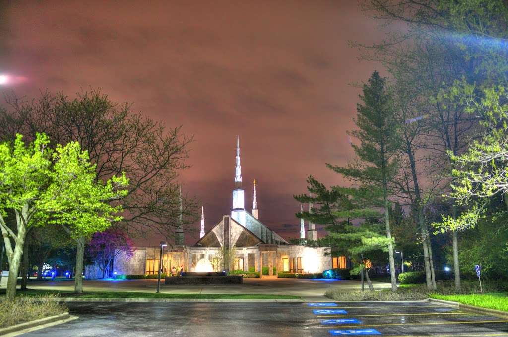 Chicago Illinois Temple | 4151 W Lake Ave, Glenview, IL 60025, USA | Phone: (847) 299-6500