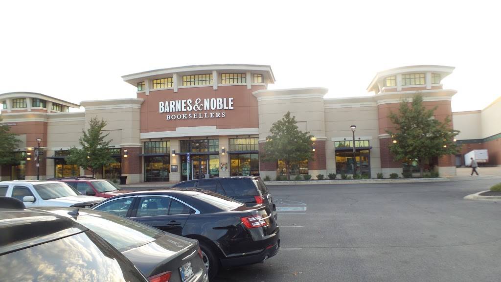 Barnes & Noble | The Shops at Perry Crossing, 2540 Perry Crossing Way Ste #135, Plainfield, IN 46168, USA | Phone: (317) 838-7941