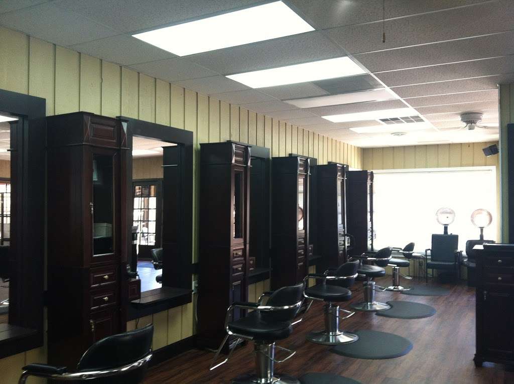 Hair Studio at Foxcroft | 7808 Fairview Rd, Charlotte, NC 28226, USA | Phone: (704) 716-9496