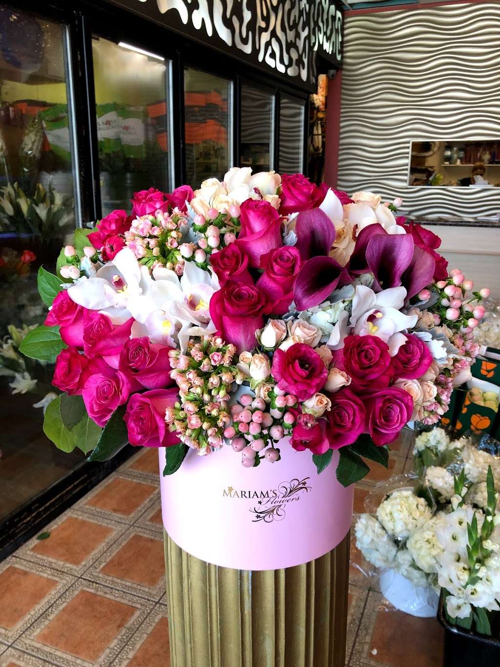 Mariams Flowers | 13320 Vanowen St, Van Nuys, CA 91405, USA | Phone: (818) 503-3000