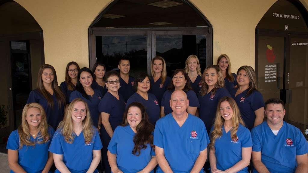 New Teeth Dental Solutions | 2750 W Main St #D, League City, TX 77573 | Phone: (281) 554-9090