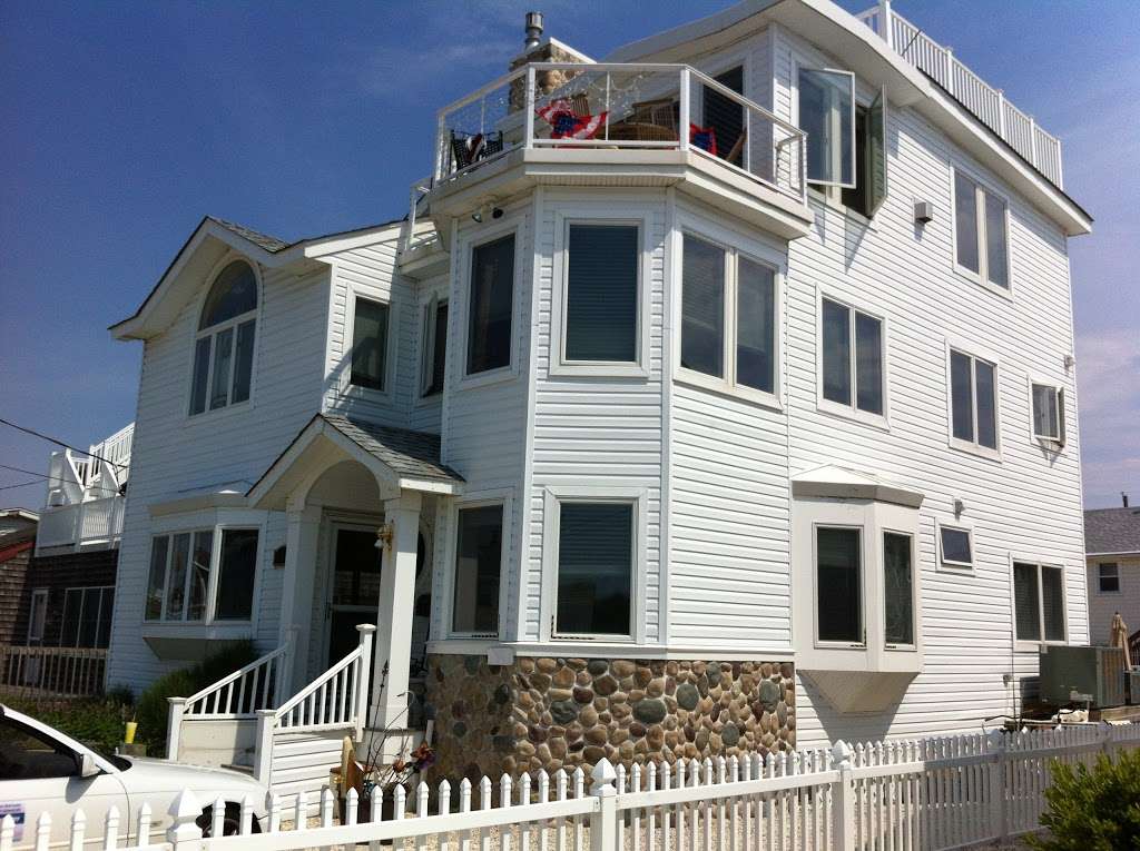 Beach House Retreats on LBI, NJ | 113 E 85th St, Long Beach Township, NJ 08008, USA | Phone: (609) 947-1377