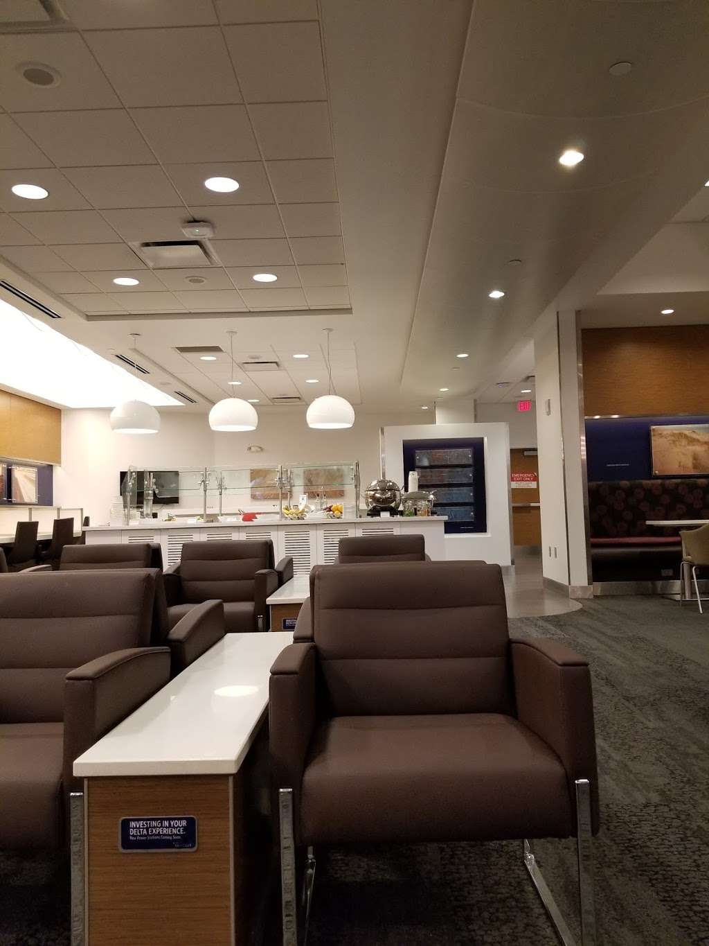 Delta Sky Club | 7800 Col. H. Weir Cook Memorial Dr, Indianapolis, IN 46241, USA | Phone: (317) 248-7871