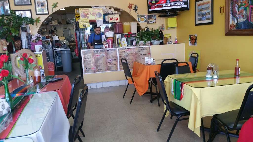 Anamarias Mexican Restaurant | 12641 San Fernando Rd, Sylmar, CA 91342 | Phone: (818) 367-9225