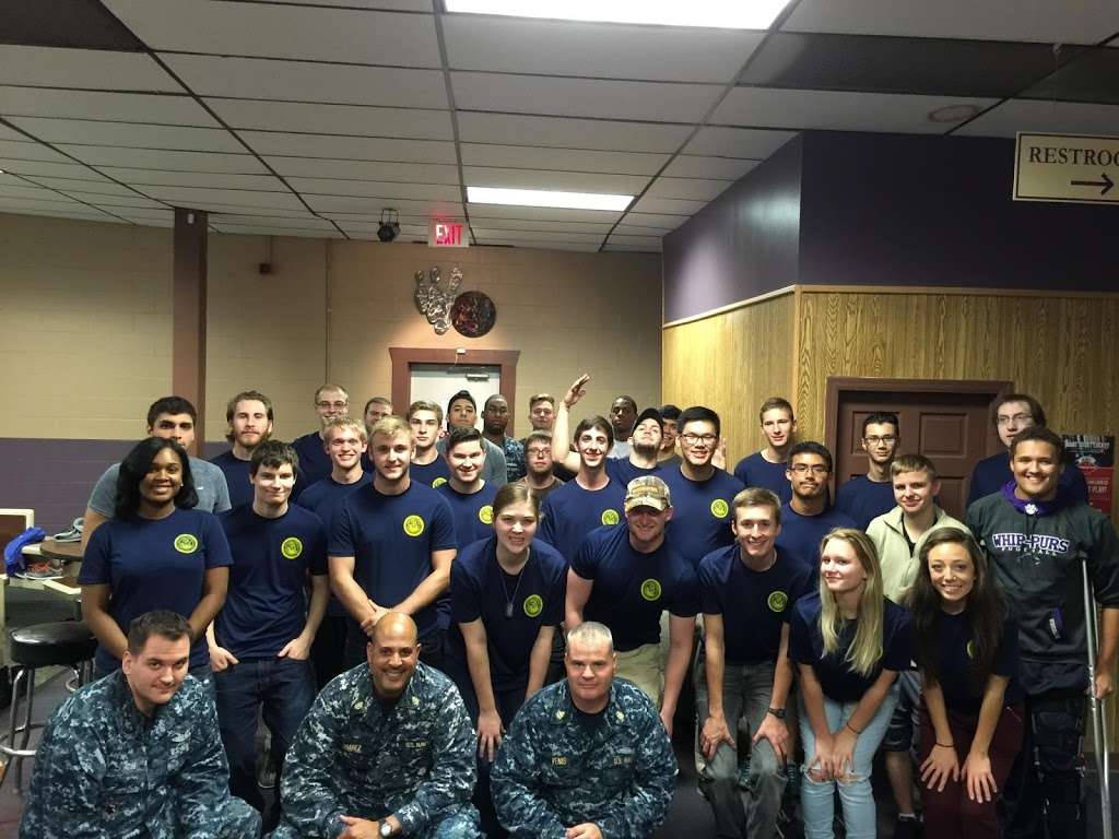 NAVY RECRUITING OFFICE | 2148 N. RANDALL RD, Carpentersville, IL 60110, USA | Phone: (847) 426-0394