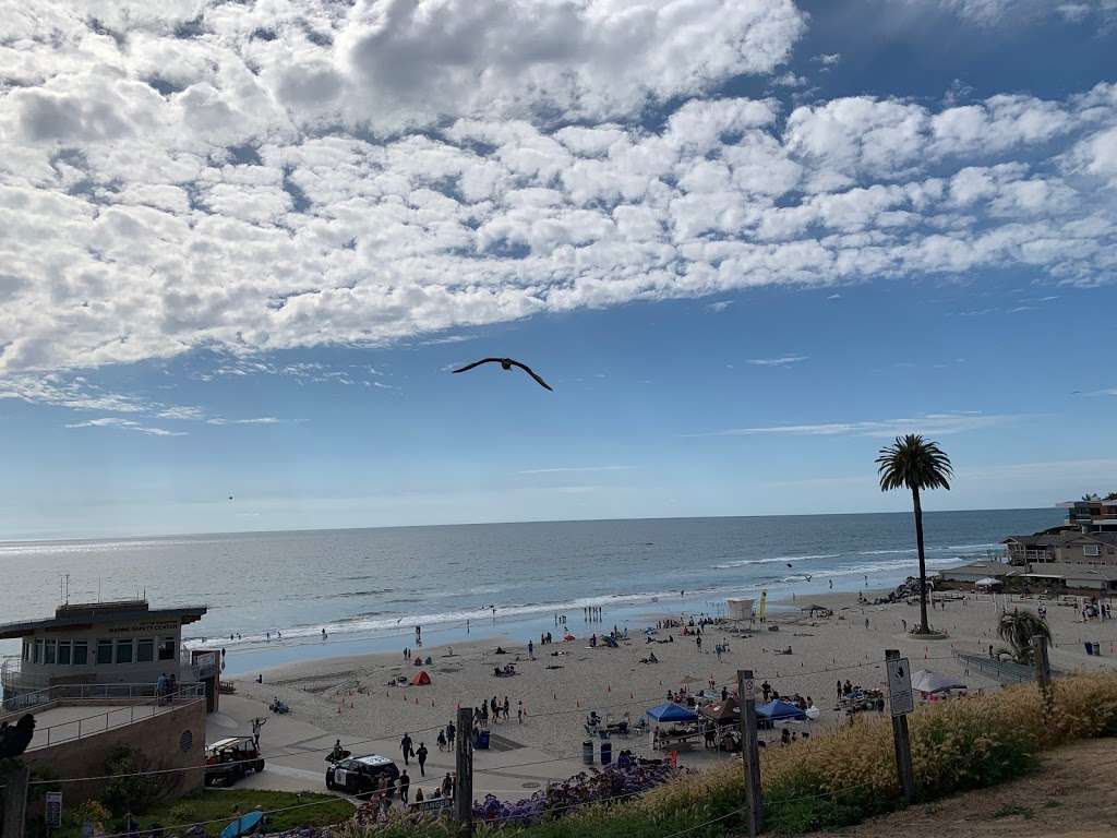 Moonlight Beach Parking Lot Entrance | 401 C St, Encinitas, CA 92024, USA