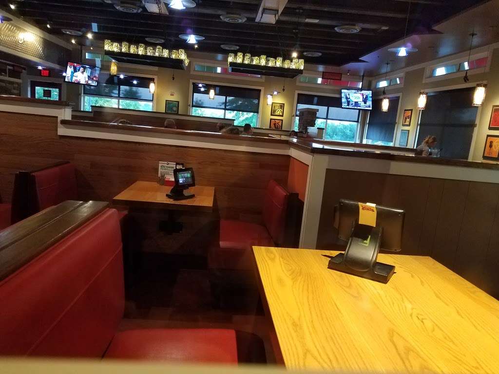 Chilis Grill & Bar | 10010 Southpoint Pkwy, Fredericksburg, VA 22407, USA | Phone: (540) 898-6666