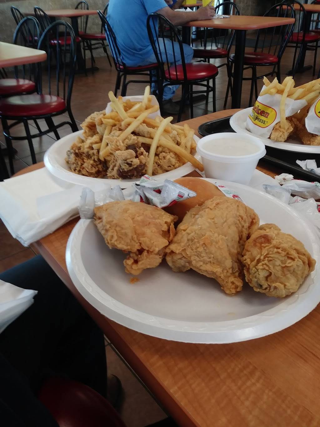 Chicken Express | 4451 S Collins St, Arlington, TX 76018, USA | Phone: (817) 557-9777