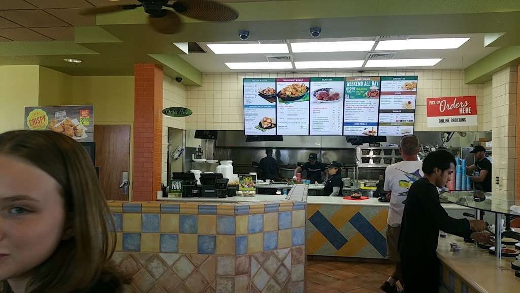 Pollo Tropical | 7785 S Dixie Hwy, West Palm Beach, FL 33405, USA | Phone: (561) 202-0037