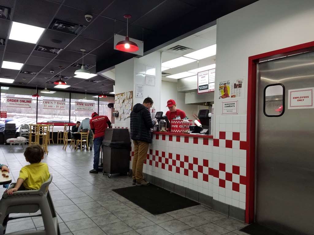 Five Guys | 253 Swedesford Rd, Wayne, PA 19087, USA | Phone: (610) 964-0214