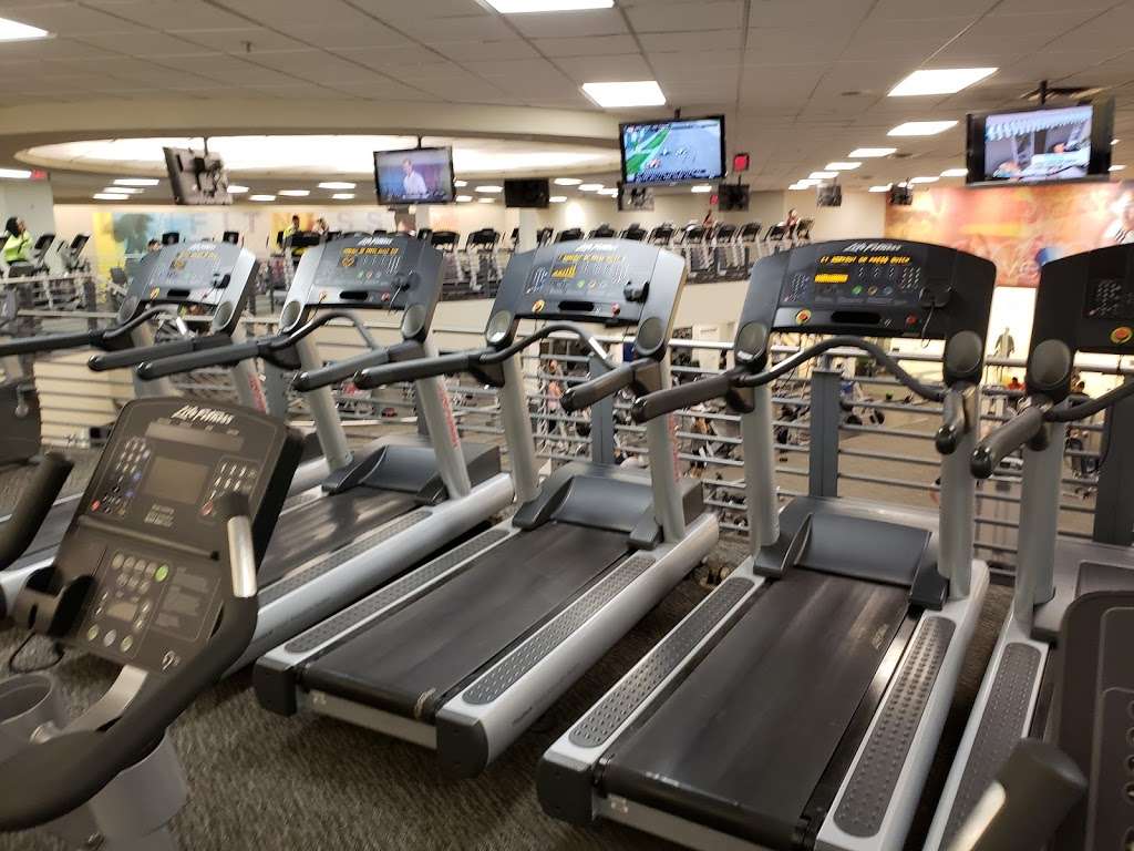 LA Fitness by in Edison, NJ