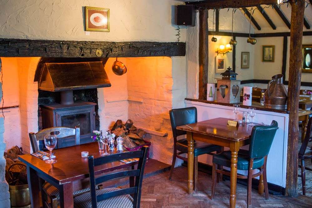 Chequers Inn | Watery Ln, Sevenoaks TN15 6NP, UK | Phone: 01732 670266