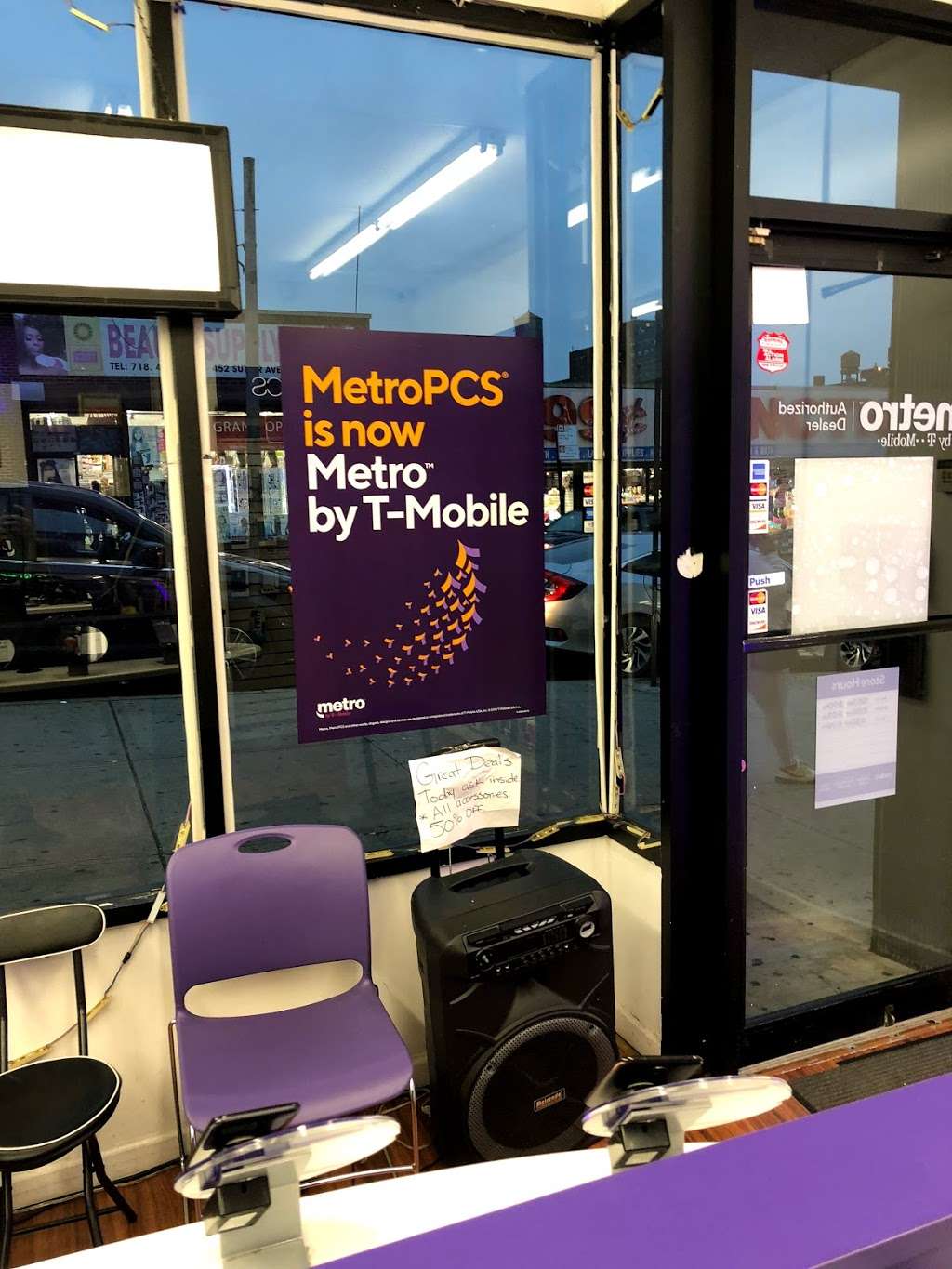 Metro by T-Mobile | 455 Sutter Ave, Brooklyn, NY 11212, USA | Phone: (718) 708-4255